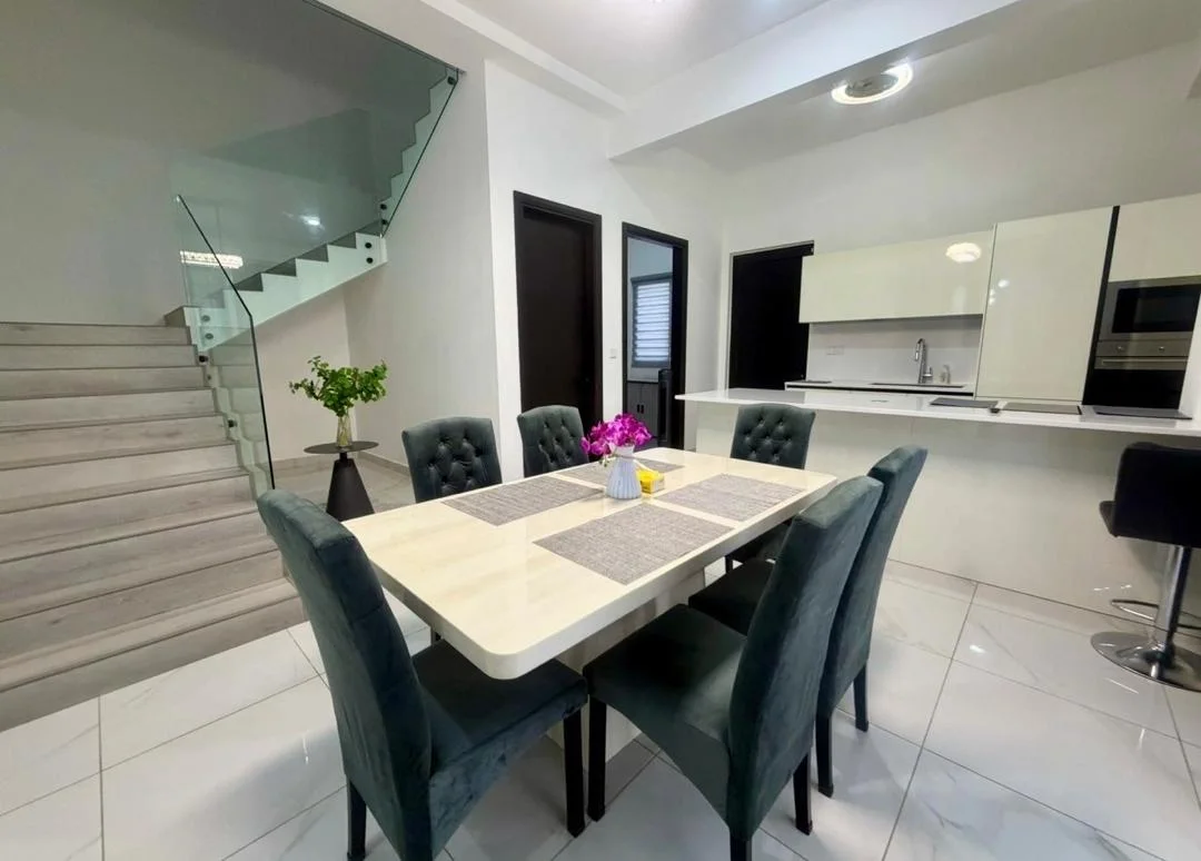 Existing property photo used only to illustrate a sample project